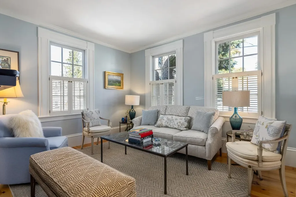 15 Atkinson Street New Castle NH 03854