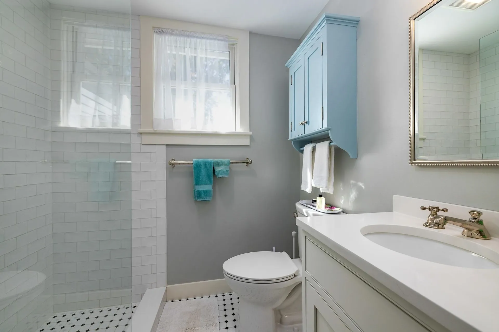 15 Atkinson Street New Castle NH 03854