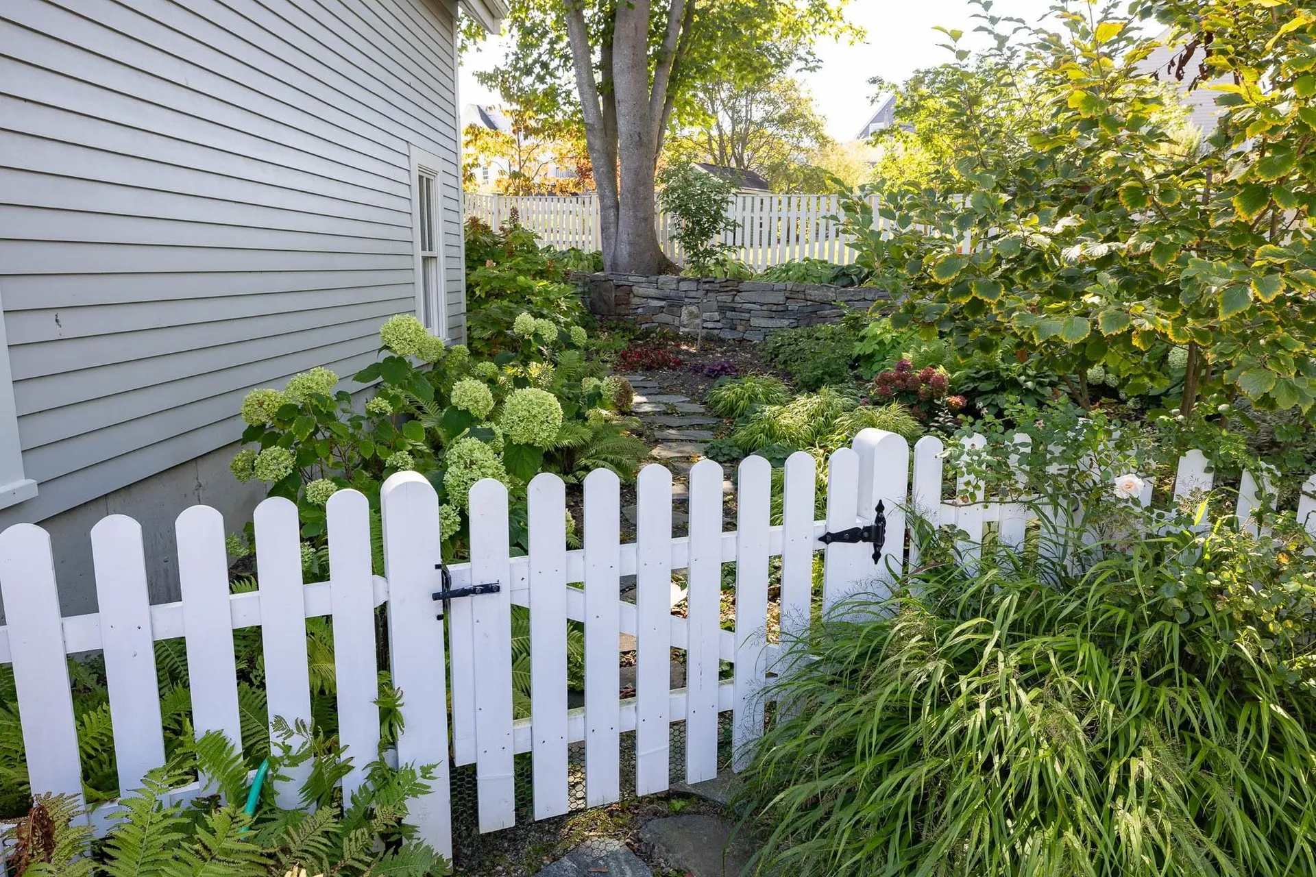 15 Atkinson Street New Castle NH 03854