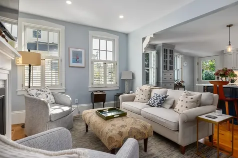 15 Atkinson Street New Castle NH 03854