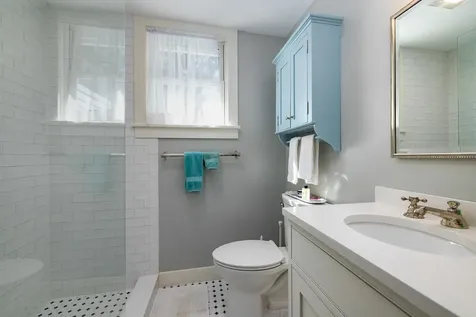 15 Atkinson Street New Castle NH 03854