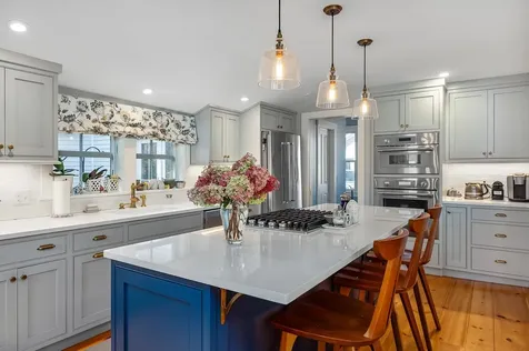 15 Atkinson Street New Castle NH 03854