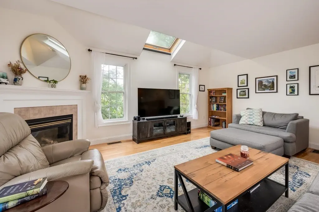 46 Ledgeview Drive Newmarket NH 03857