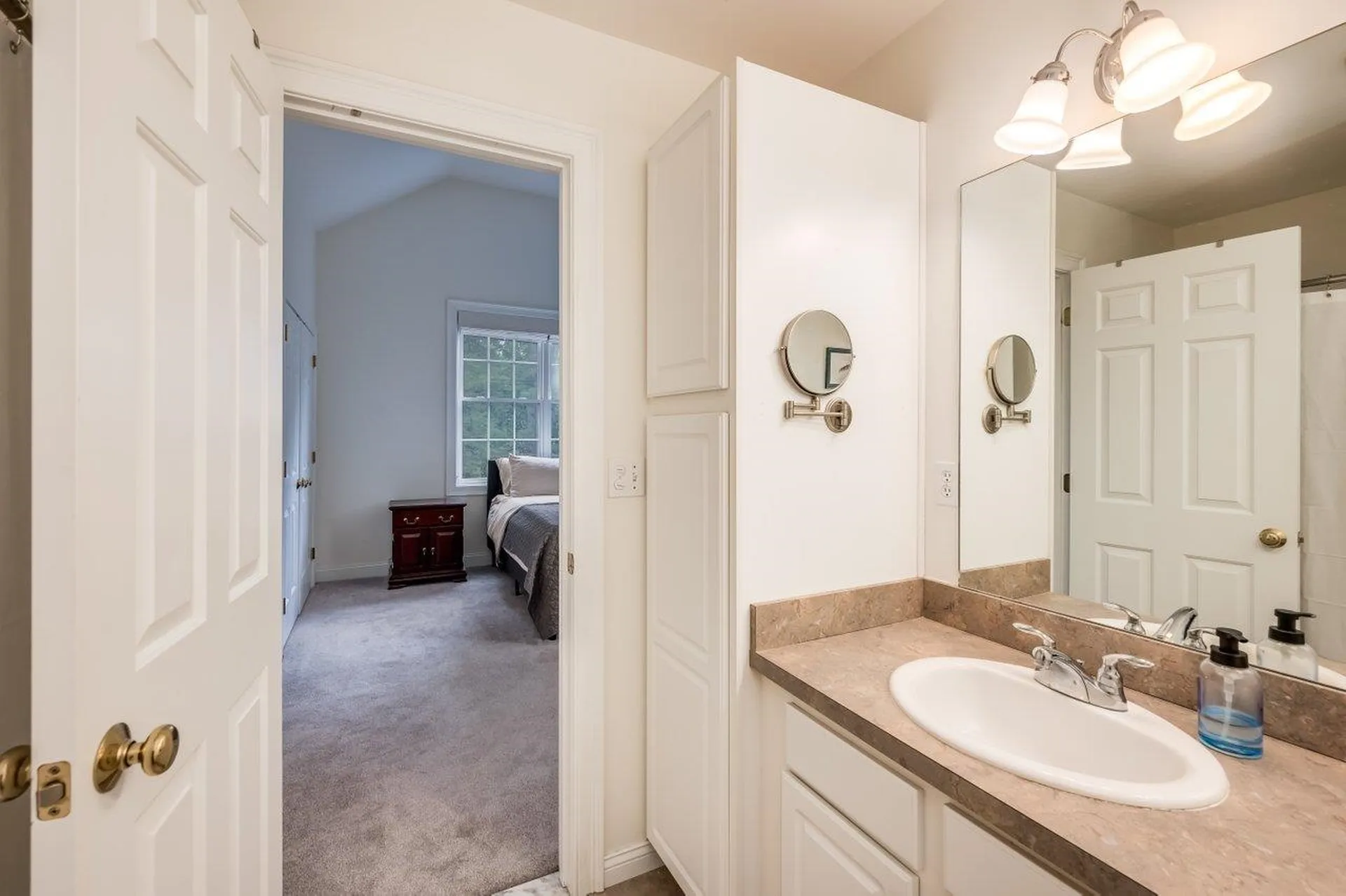 46 Ledgeview Drive Newmarket NH 03857