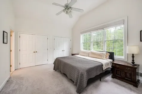 46 Ledgeview Drive Newmarket NH 03857