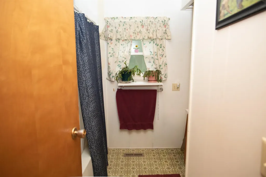 76 Old Church Road Claremont NH 03743