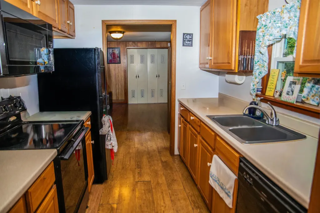 76 Old Church Road Claremont NH 03743