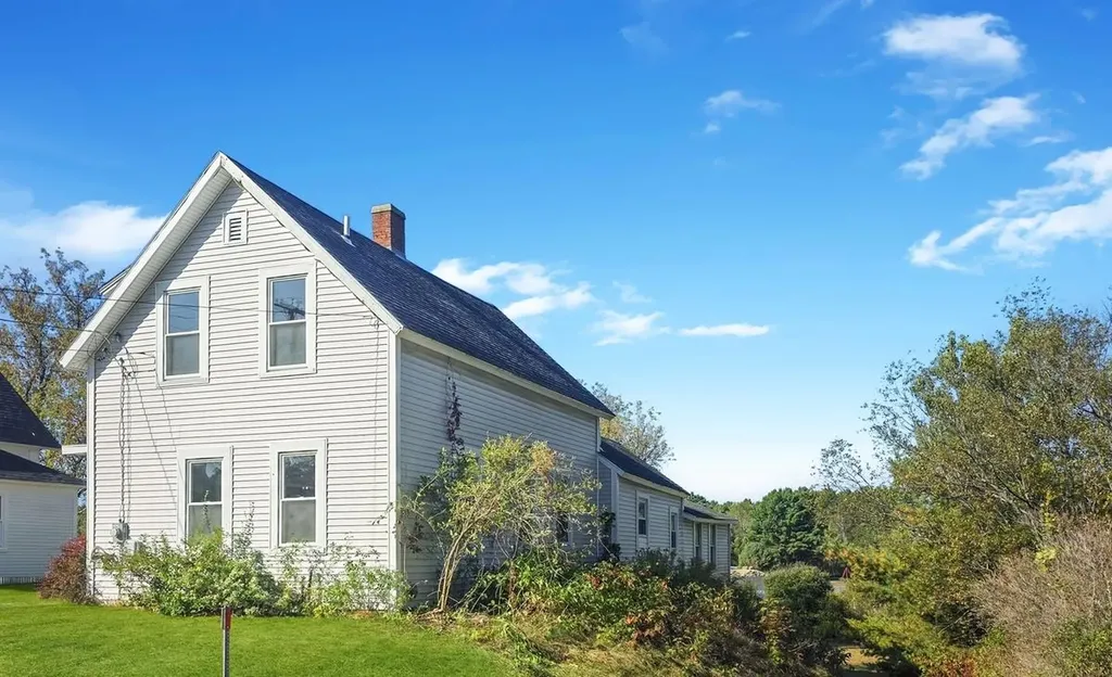 35 Canaan Street Canaan NH 03741