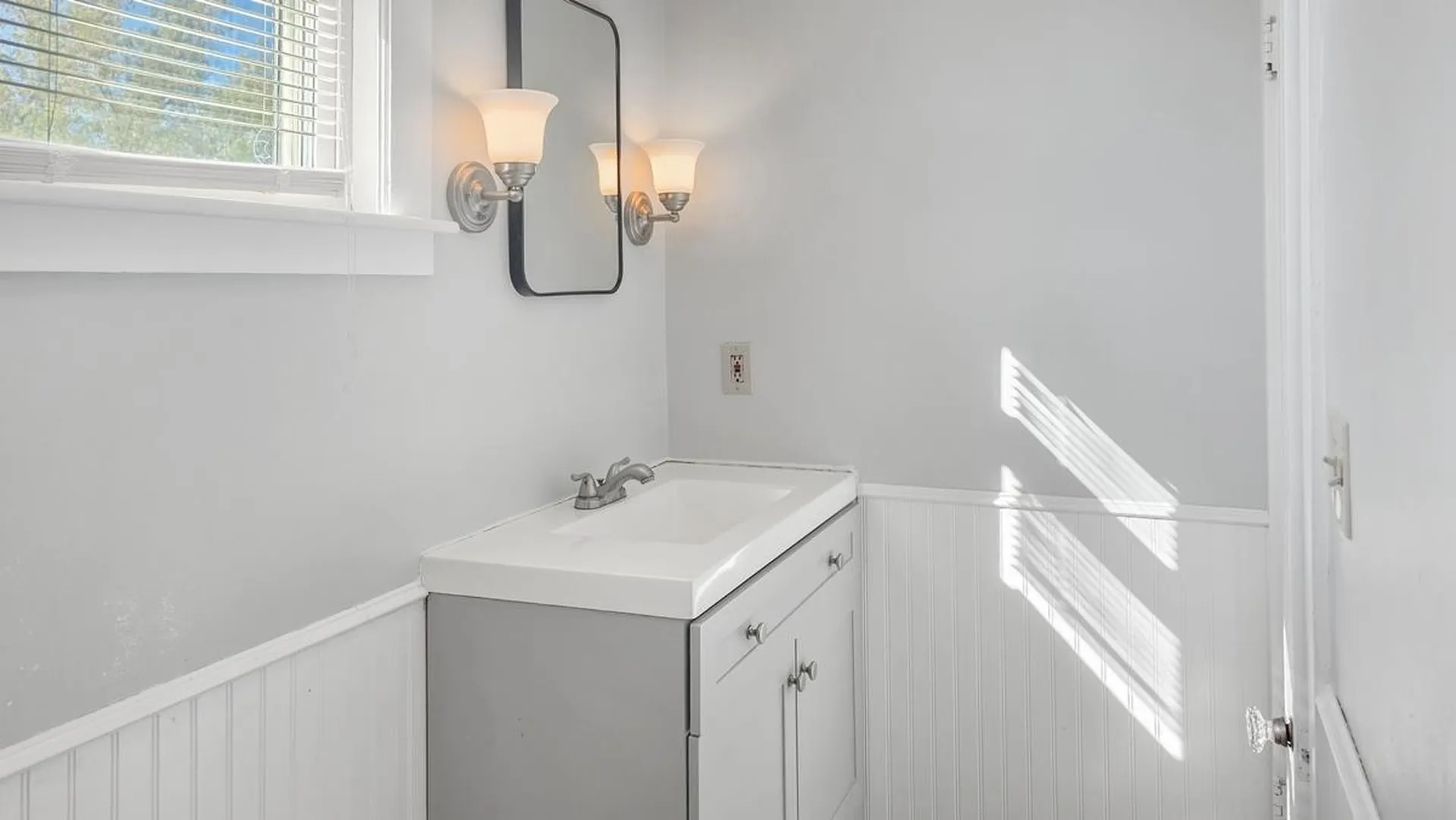 35 Canaan Street Canaan NH 03741