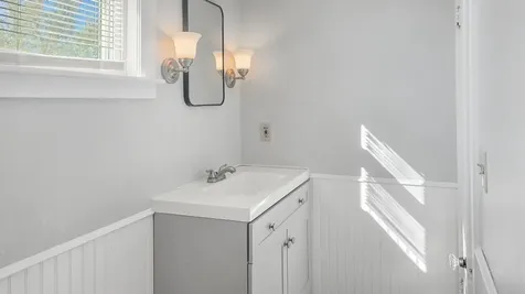 35 Canaan Street Canaan NH 03741