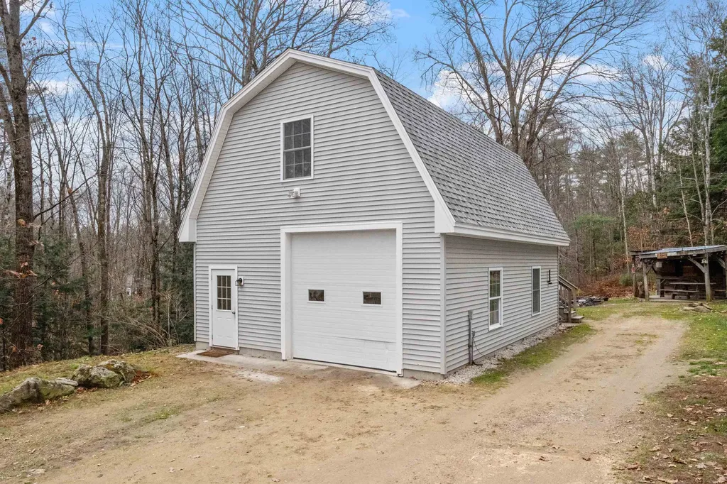260 Garland Road Barnstead NH 03218