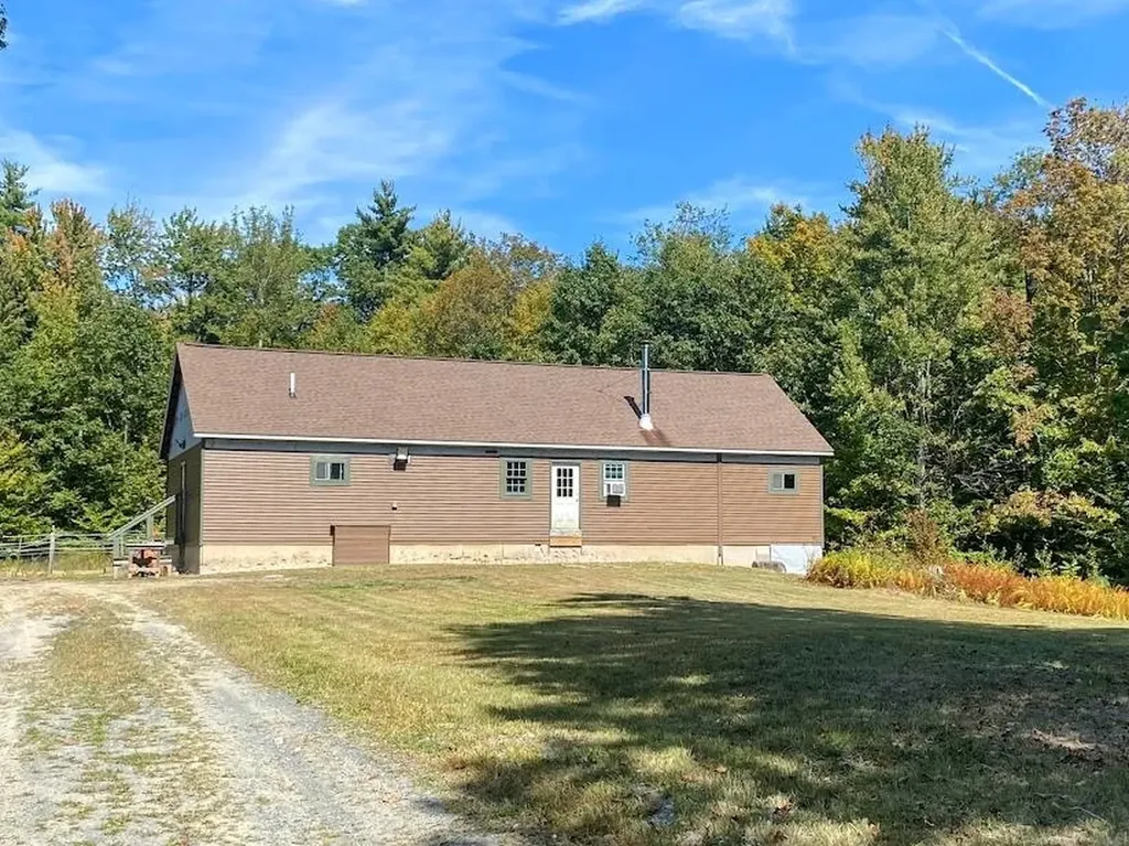 237 Halls Pond Road Charlestown NH 03603