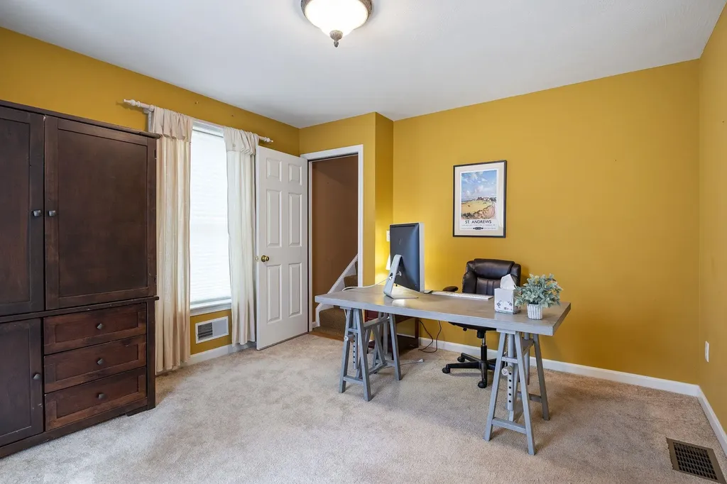 30 Windsor Drive Auburn NH 03032