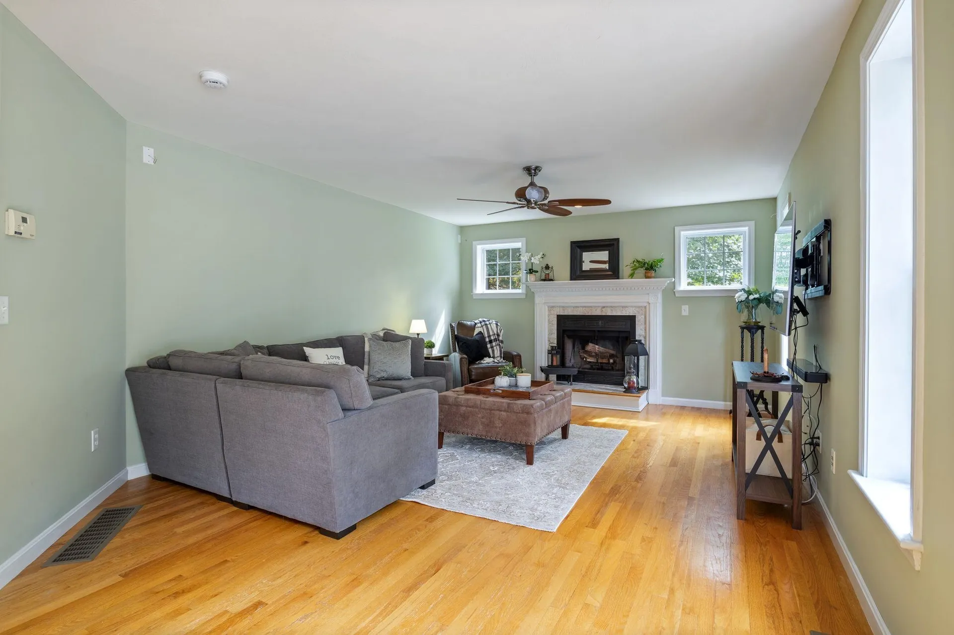 30 Windsor Drive Auburn NH 03032