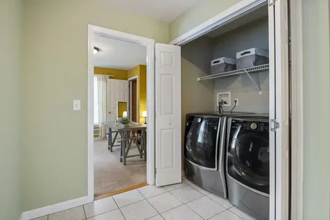 30 Windsor Drive Auburn NH 03032