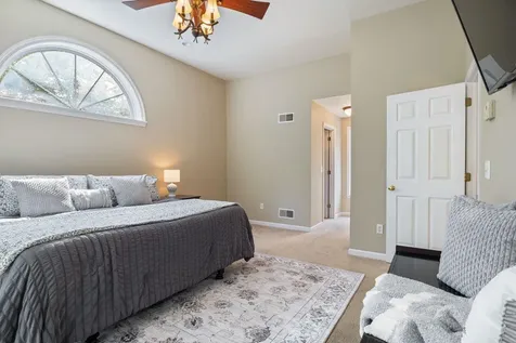 30 Windsor Drive Auburn NH 03032