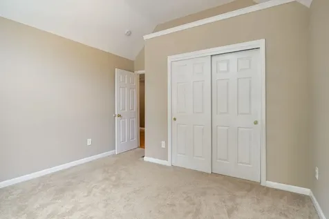 30 Windsor Drive Auburn NH 03032