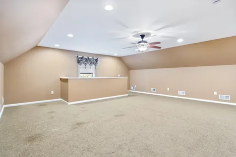 30 Windsor Drive Auburn NH 03032