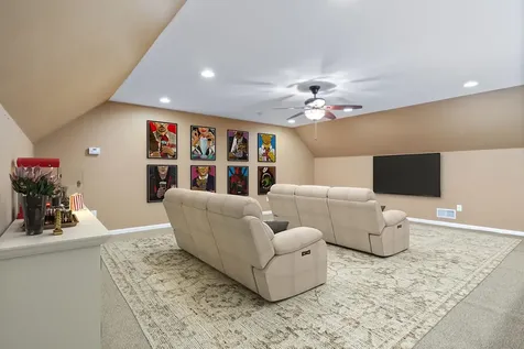 30 Windsor Drive Auburn NH 03032