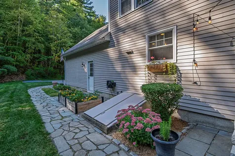 21 Greystone Road Kingston NH 03842