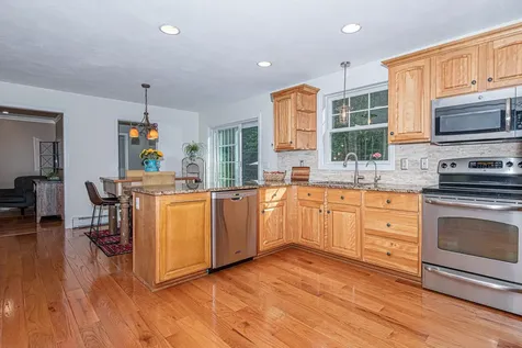 21 Greystone Road Kingston NH 03842