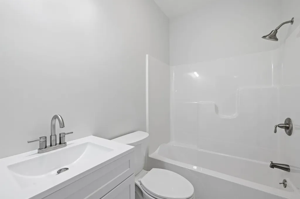 110 Knowles Pond Road Northfield NH 03276