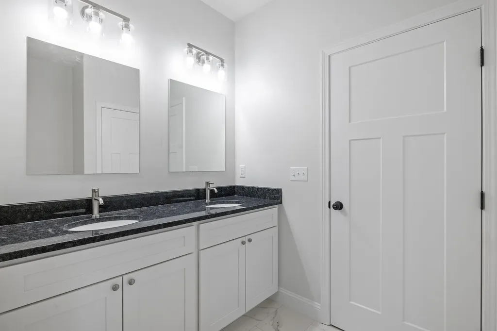 88 Knowles Pond Road Northfield NH 03276