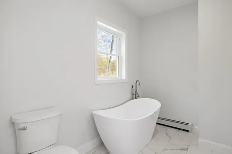 88 Knowles Pond Road Northfield NH 03276