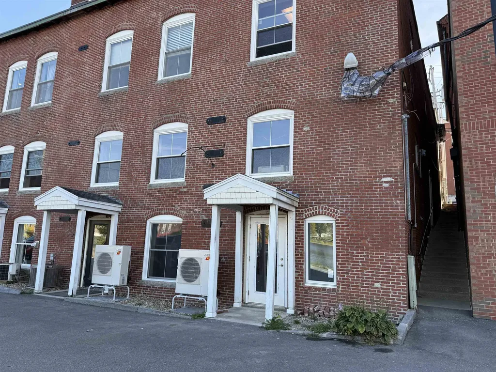 137R Water Street Exeter NH 03833