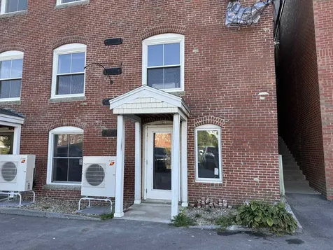 137r Water Street Exeter NH 03833