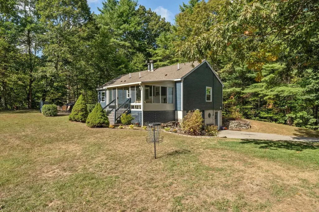 23 Towle Road Epping NH 03042