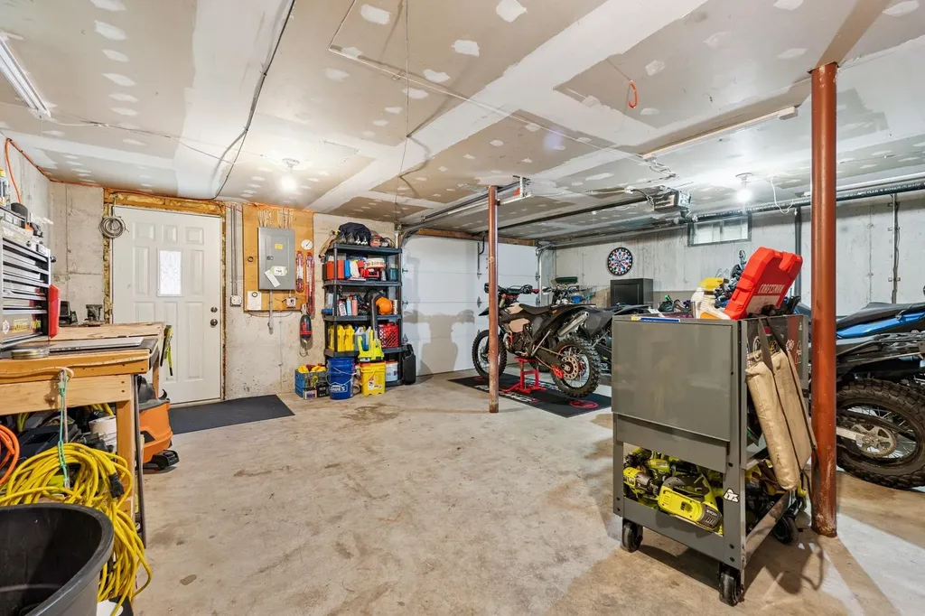 23 Towle Road Epping NH 03042