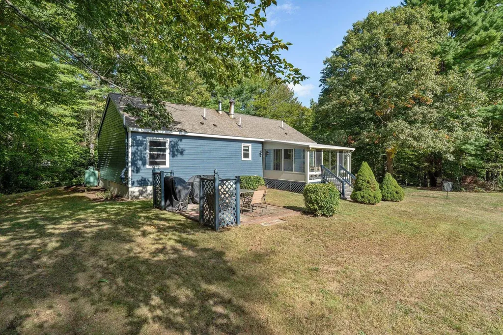 23 Towle Road Epping NH 03042