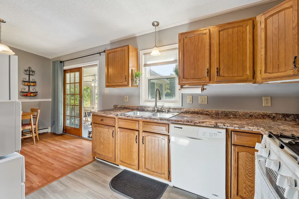 23 Towle Road Epping NH 03042