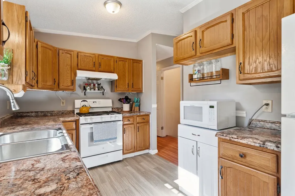 23 Towle Road Epping NH 03042