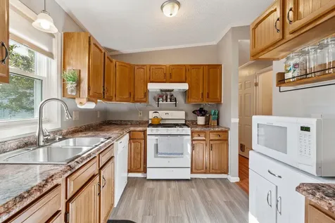 23 Towle Road Epping NH 03042