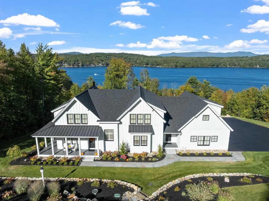 16 Bay Ridge Drive Meredith NH 03253-5743