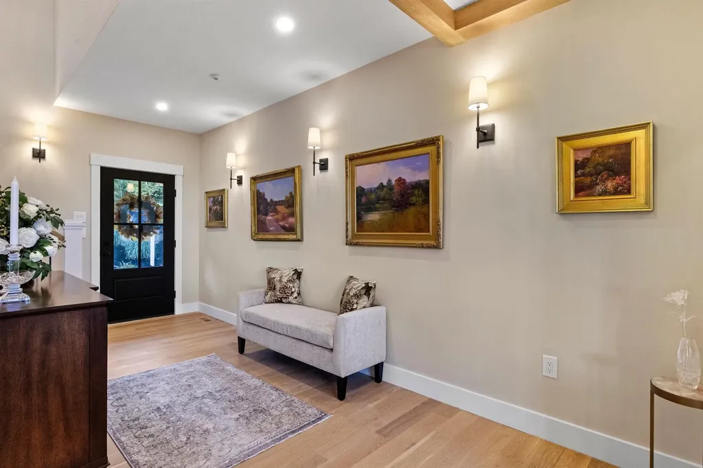 16 Bay Ridge Drive Meredith NH 03253-5743