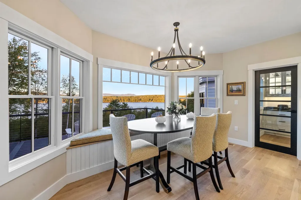 16 Bay Ridge Drive Meredith NH 03253-5743