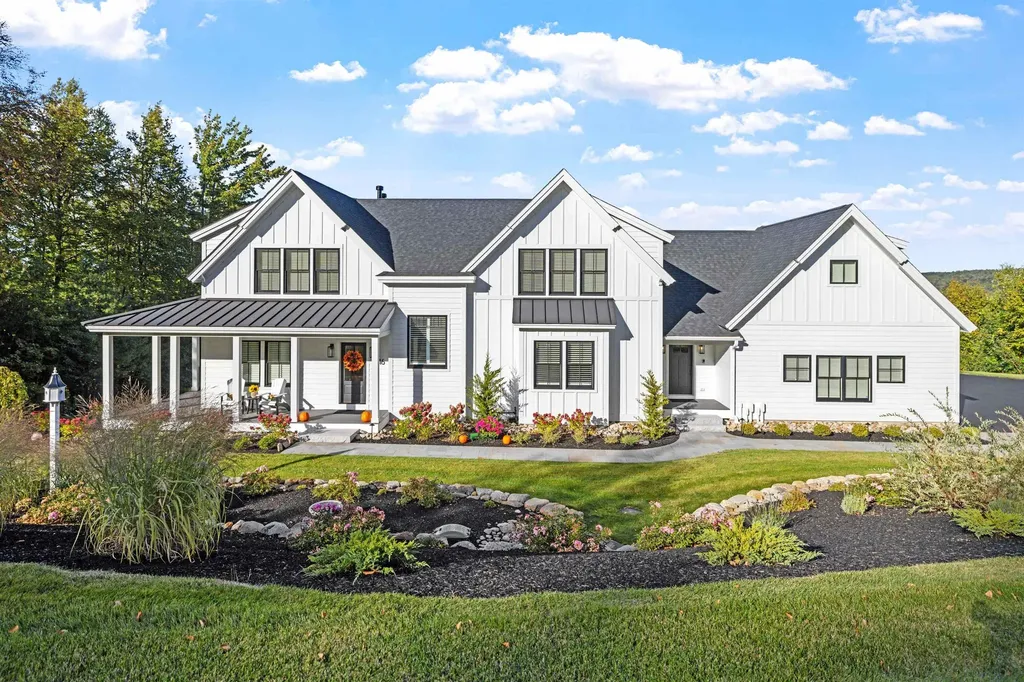 16 Bay Ridge Drive Meredith NH 03253-5743
