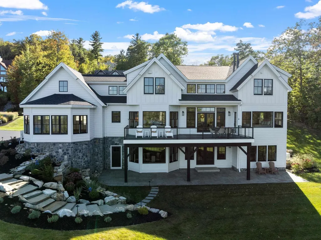 16 Bay Ridge Drive Meredith NH 03253-5743