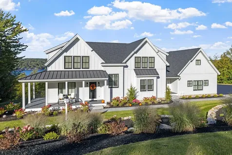 16 Bay Ridge Drive Meredith NH 03253-5743