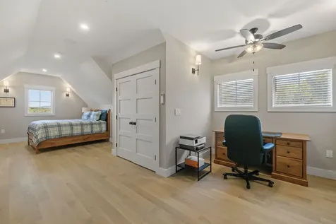 16 Bay Ridge Drive Meredith NH 03253-5743