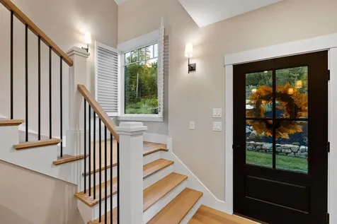 16 Bay Ridge Drive Meredith NH 03253-5743