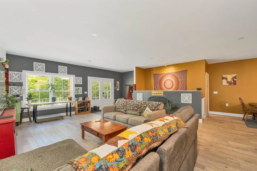 55 Bickford Road Wolfeboro NH 03894