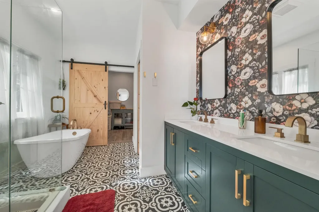 55 Bickford Road Wolfeboro NH 03894