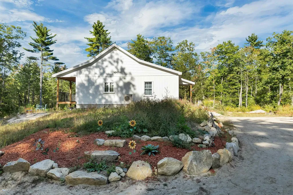 55 Bickford Road Wolfeboro NH 03894
