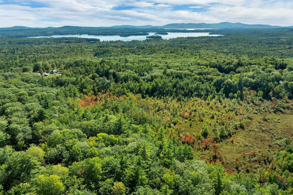 55 Bickford Road Wolfeboro NH 03894