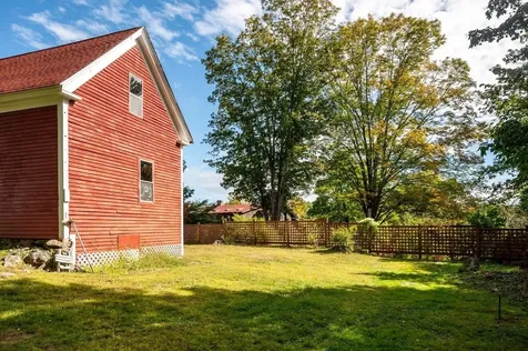 9 Elm Street Milton NH 03851