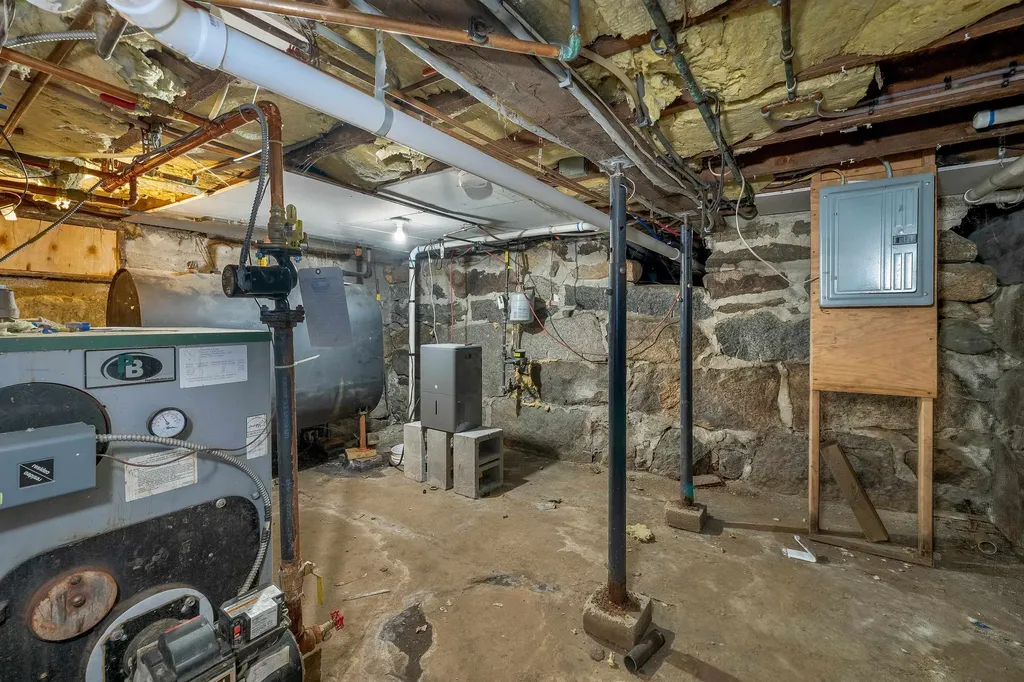 25 West Street Lebanon NH 03766